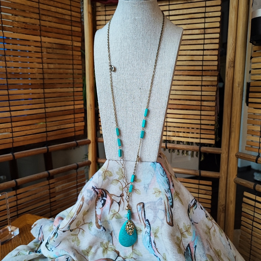 Spider Web Turquoise Dyed Howlite? Extra Long Stone Necklace Gold Tone Elephant